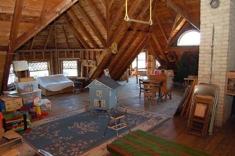 Victorian Attic Conversion, Queen Anne Kitchen, Queen Anne House Plans, Victorian Attic, Attic Game Room, Queen Anne Victorian House, Traditional Family Rooms, Progressive Era, Victorian Queen