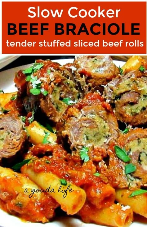 Italian Beef Braciole, Braciole Recipe Italian, Sliced Beef Recipes, Sliced Sirloin, Corned Beef Recipes Slow Cooker, Beef Braciole, Meals Crockpot, Beef Rolls, Braciole Recipe