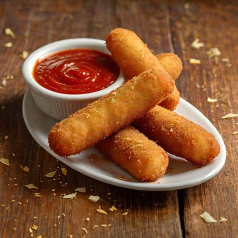 Sonic Mozzarella Sticks Recipe, Sonic Mozzarella Sticks, Sonic Food, Low Cal Diet, Cheese Sticks Recipe, Mozzarella Sticks Recipe, Cheesy Breadsticks, Grill Cheese Sandwich Recipes, Chicken Wrap Recipes