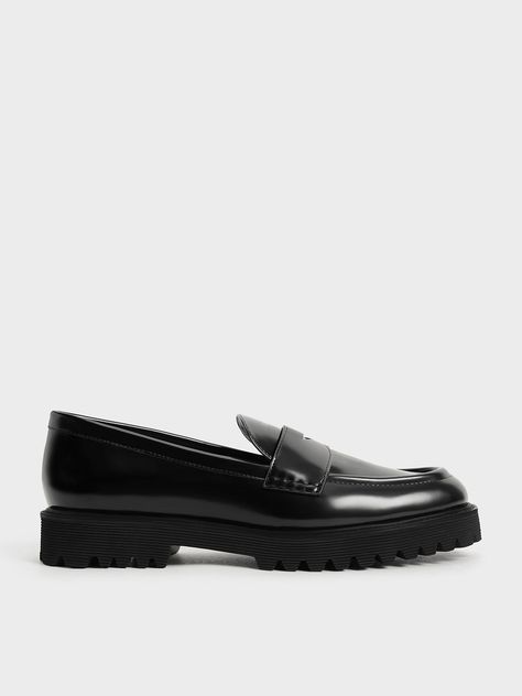 Black & Brown Shoes for Women | Shop Online | CHARLES & KEITH US Chunky Penny Loafers, Black Loafers Women's, Gents Shoes, Trapeze Bag, Loafers Outfit, Patent Loafers, Chunky Loafers, Online Shopping Shoes, Faux Leather Heels