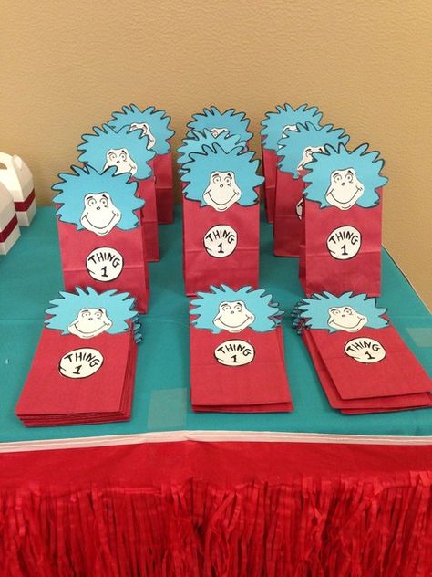 Photo 1 of 20: Dr. Seuss/Thing 1 Thing 2 / Birthday "Noah and Noelle's 1st Birthday" | Catch My Party Lorax Birthday, Doctor Suess Birthday, Dr Seuss Party Ideas, Cat In The Hat Party, Dr Seuss Birthday Party, Dr Seuss Baby Shower, Twin Birthday Parties, Seuss Party, Dr Seuss Birthday