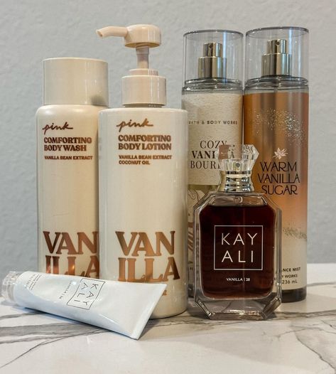 Vanilla Scent Aesthetic, Perfume Aesthetic, Fragrance Lab, Fragrances Perfume Woman, Body Hygiene, Vanilla Perfume, Perfume Collection Fragrance, Bath And Body Works Perfume, Shower Skin Care