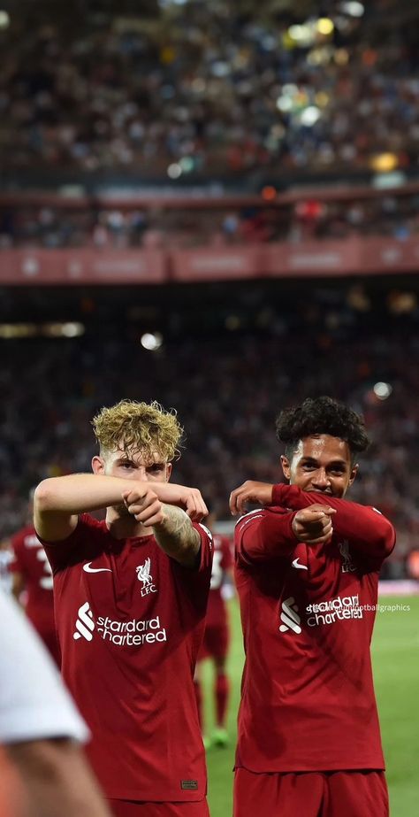 Liverpool Fc Team, Duo Poses, Liverpool Soccer, Liverpool Wallpapers, Black Cat Marvel, Football Players Images, Liverpool Players, Random Pfp, Walk Alone