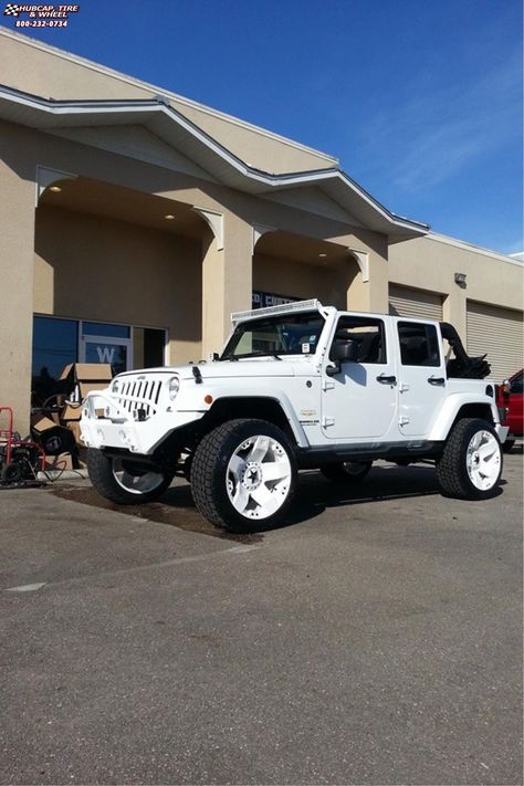 jeep wrangler xd series xd775 rockstar x White wheels and rims White Jeep White Rims, White Jeep Wrangler Accessories, Jeep Wrangler Girly, Jeep Wrangler Wheels, Jeep Rims, Barbie Jeep, Blue Jeep Wrangler, White Jeep Wrangler, Jeep Wrangler Interior