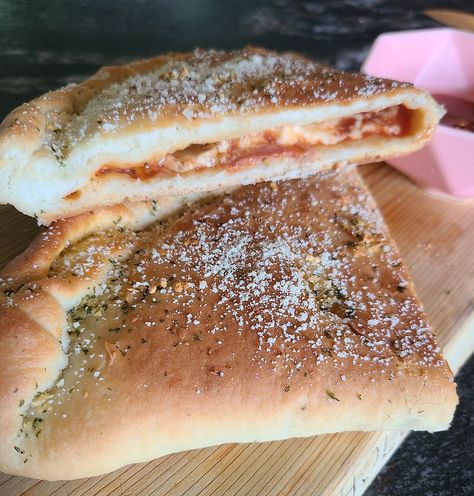 Baked Homemade Panzerotti Homemade Panzerotti, Panzarotti Recipe, Garlic Basil Oil, Panzerotti Recipe, Yeast Dough Recipe, Tomato Pizza Sauce, Herb Oil, Pizza Maker, Basil Oil