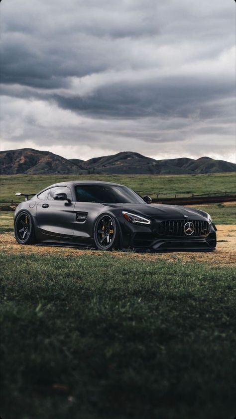 Cool Cars Wallpapers, Mercedes Benz Gt, Amg Wallpaper, Wallpaper Mercedes, Mercedes Aesthetic, Ghost Logo, Mercedes Wallpaper, Car Aesthetics, Mercedes Cars