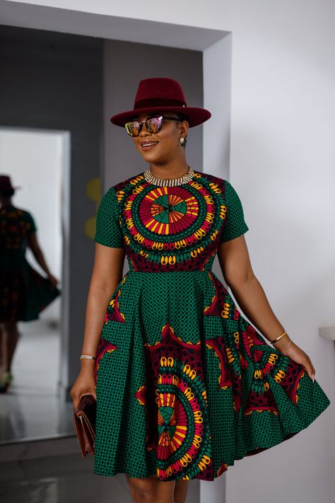 High Neck Style, Detailed Dress, Stylish Work Attire, African Outfits, Short Gowns, African Styles, African Print Dresses, Hi Low Dresses, African Print Dress