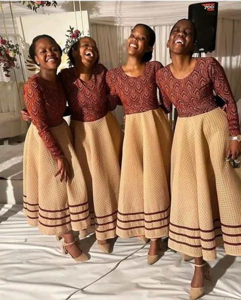 Decent Bridesmaid Dresses, English Outfit, Modest Dressing, African Traditional Wear, Traditional Wedding Dress, African Attire Dresses, Afro Fashion, A Line Cocktail Dress, African Fashion Designers