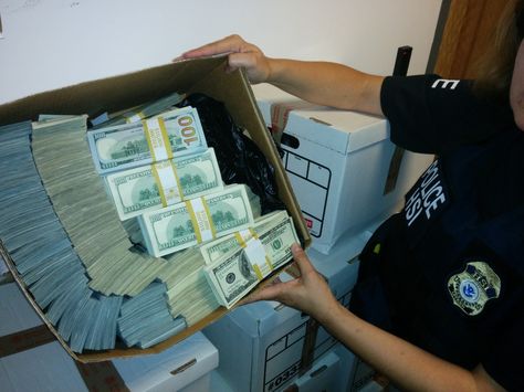 Report: Small L.A. County cities seize large amounts in civil forfeitures A handful of small Los Angeles County cities seize large amounts of cash and cars using a controversial federal law that allows them to confiscate property even when owners aren’t charged with a crime, according to a report published by an advocacy group that promotes decriminalization of drugs. http://www.latimes.com/local/lanow/la-me-ln-report-civil-asset-forfeitures-20150420-story.html Stacks Of Cash, Whatsapp Text, Money Stacks, Gold Money, Financial Help, Millions Of Dollars, Money Magnet, Money Goals, Money Laundering