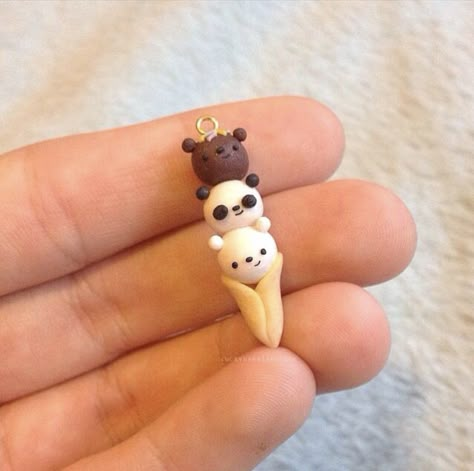 Cincin Diy, Clay Bear, Polymer Clay Kawaii, Clay Keychain, Fimo Polymer Clay, Tanah Liat, Clay Diy Projects, Clay Crafts Air Dry, Polymer Clay Diy