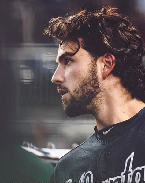 #DansbySwanson #7 #Braves Hot Baseball Players, Mens Hairstyles Fade, Dansby Swanson, Baseball Guys, Baseball Boys, Braves Baseball, Sports Boys, Perfect Game, Hottest Guy Ever