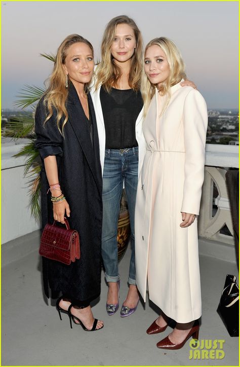 Mary-Kate & Ashley Olsen Get Support from Sister Lizzie at Elizabeth and James Store Opening Olsen Elizabeth, Ashley Olsen Style, Olsen Fashion, Olsen Twins Style, Celebrity Siblings, Olsen Sister, Kate Olsen, Elizabeth James, Mary Kate Ashley