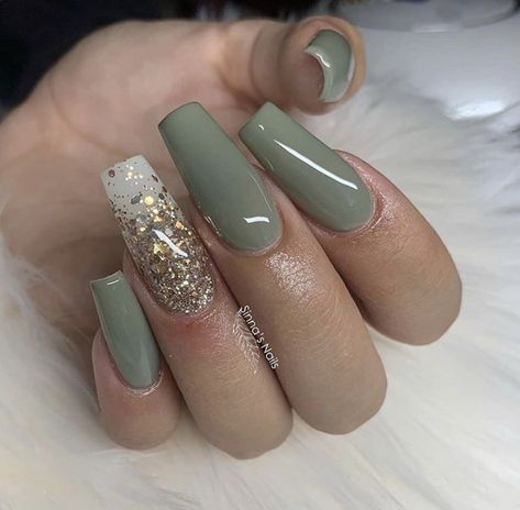 Coffin Nail Art, Green Acrylic Nails, Halloween Acrylic Nails, Green Nail, Cute Acrylic Nail Designs, Fall Acrylic Nails, Glam Nails, Dipped Nails, Hot Nails