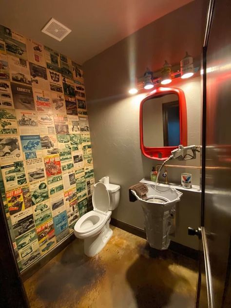 Mechanic Man Cave Ideas, Vintage Car Bathroom, Mechanic Bathroom Ideas, Dive Bar Bathroom Aesthetic, Mechanic Bathroom, Arcade Bathroom, Dive Bar Bathroom, Man Cave Bathroom Ideas, Workshop Bathroom