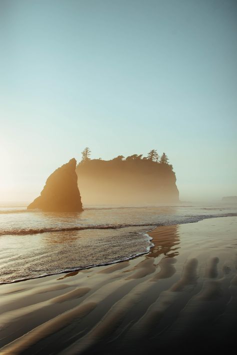 Ruby Beach. Olympia WA [4016x6016] - rileytrhodes | EarthPorn Ruby Beach Washington, Olympic National Park Washington, Serenity Now, Pacific Nw, Nature Conservation, Olympic National Park, Landscape Photographers, Planet Earth, Olympia