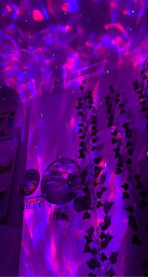 Alien Bedroom, Tiktok Room, Galaxy Room, Pampering Routine, Aesthetic Room Ideas, Future Apartment Decor, Screen Saver, Black Art Pictures, Room Makeover Inspiration