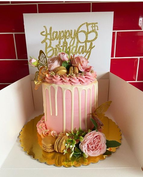 29th Birthday Cakes, 65 Birthday Cake, Flower Cake Design, Cake With Flowers, Cake Pop Decorating, Sweet 16 Birthday Cake, Birthday Cake With Flowers, Happy Birthday Cake Images, 60th Birthday Cakes