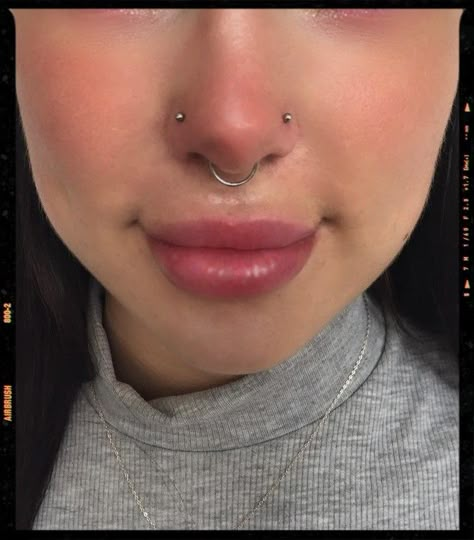 Nose Pierced Both Sides, Two Nose Piercings, Double Nose Piercing, Cute Nose Piercings, Septum Piercing Jewelry, Septum Piercings, Pretty Ear Piercings, Double Piercing, Face Piercings