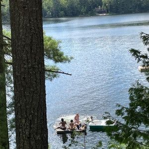 summer on the lake - playlist by Sarah Sodeika | Spotify Southern Lake House, Lakehouse Cottage, Lake House Aesthetic, Summer Cabin, Cabin Aesthetic, Michigan Summer, Cottage Lake, Cottage Aesthetic, House Aesthetic