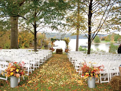 Farmer Wedding, Fall Wedding Ceremony, Wedding Ceremony Ideas, Orchard Wedding, Outdoor Fall Wedding, Fall Outdoor Decor, Fall Weddings, Fall Wedding Decorations, Outdoor Weddings