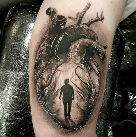 An anatomical heart with a man walking through, entitled 'Let Your Heart be Your Guide'. Biology Tattoo, Human Heart Tattoo, Realistic Heart Tattoo, Anatomical Tattoos, Anatomical Heart Tattoo, Tattoos Geometric, Geniale Tattoos, Hand Tattoos For Women, Cool Tattoos For Guys