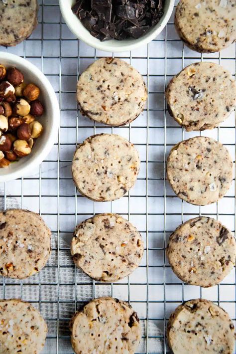 Brown Sugar Shortbread Cookies Recipe, Sugar Shortbread Cookies, Hazelnut Shortbread, Brown Sugar Shortbread, Shortbread Cookies Recipe, Icebox Cookies, Chocolate Shortbread Cookies, Christmas Shortbread, Hazelnut Cookies