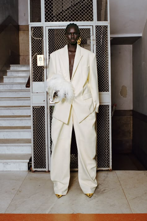 The Attico Resort 2024 Fashion Show | Vogue Resort 2024, All White Outfit, The Attico, White Outfits, Wedding Suits, Look Fashion, Editorial Fashion, The Fashion, Search Engine