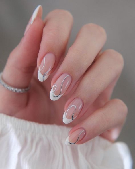 January Nails, Subtle Nails, Nails Today, Soft Nails, Silver Nails, Elegant Nails, Classy Nails, Chic Nails, Short Acrylic Nails