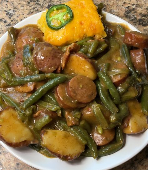 Smothered Green Beans Smothered Green Beans, Beans And Potatoes, Soup Appetizers, Roasted Chicken Thighs, Green Beans And Potatoes, Thanksgiving 2024, Simple Green Salad, Fresh Green Beans, Smoked Sausage