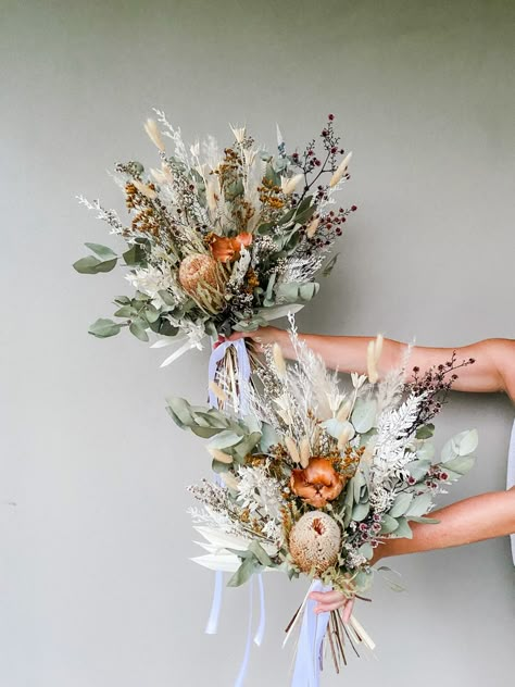 Dried Roses Bouquet, Native Wedding Flowers, Dried Floral Bridesmaid Bouquet, Bride Bouquets Dried Flowers, Neutral Bouquet, Native Flower Bouquet, Dried Native Flower Arrangements, Dried Native Bouquet, Rustic Bridal Bouquet Dried Flowers