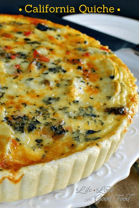 California Quiche, Breakfast Quiche Recipes, Fresh Zucchini, Quiche Recipes Easy, Classroom Idea, Savoury Recipes, Egg Dish, Artichoke Hearts, Quiche Recipes