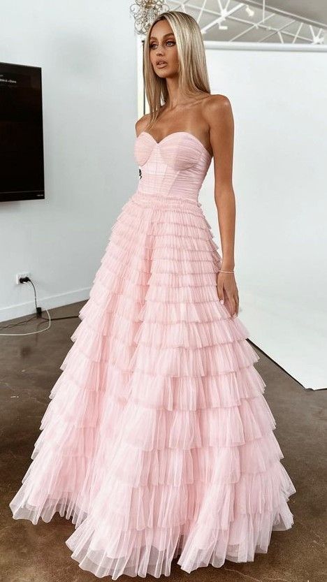 Glam Prom Dresses, Prom Dress Inspo, Deb Dresses, Pink Evening Dress, Classy Prom Dresses, Stunning Prom Dresses, Princess Ball Gowns, Cute Prom Dresses, Evening Gowns Elegant