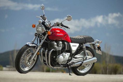 The 10 Best Motorcycles for Beginners Beginner Motorcycle, Honda Cb1100, Motorcycle Honda, Retro Motorcycle, American Legend, Bmw Motorcycle, New Honda, Bike Rider, Moto Guzzi