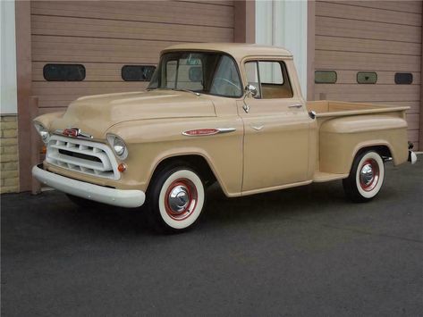 50s Truck, Chevrolet 1957, 57 Chevy Trucks, Chevy Apache, Studebaker Trucks, Chevy 3100, Chevrolet 3100, Vintage Pickup Trucks, 1957 Chevy