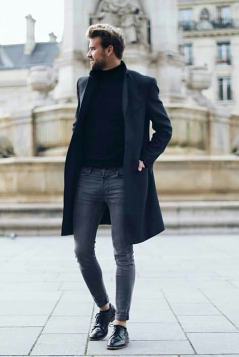 Street Fashion & Details That Make the Difference Outfit Chic, Outfit Jeans, Winter Outfits Men, Street Style Winter, Men Street, Street Style Chic, Mens Winter Fashion, Gentleman Style, Mens Fashion Trends