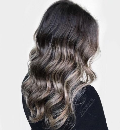 Brunette Hair With Subtle Ash Bronde Balayage Grey Balayage, Grey Brown Hair, Dark Ombre Hair, Gray Balayage, Grey Highlights, Ash Blonde Highlights, Ash Brown Hair, Blond Balayage, Bronde Balayage