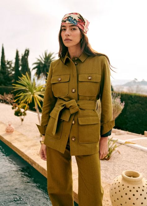 Monique Jacket - Khaki - Sézane Khaki Jacket Outfit, Safari Outfit, Safari Outfits, Military Chic, Headshots Women, Safari Chic, Jacket Outfit Women, Smart Jackets, Mode Kimono