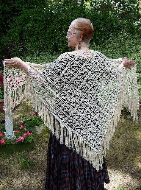 Ravelry: Skull shawl/Döskallesjal by kungen och majkis Free Crochet Scarf Patterns, Skull Shawl, Free Crochet Scarf, Crochet Scarf Patterns, Lace Shawl Pattern, Lace Skull, Crochet Lace Shawl, Crochet Skull, Scarf Patterns