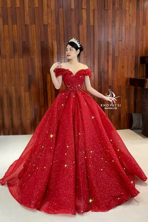 Cheap Red Wedding Princess Dress, Luxury Princess Style Red Dress, Red Princess Ball Gown For Debutante Ball, Red Sleeveless Princess Gown, 15 Birthday Dresses, Red Floor-length Gown For Debutante Ball, Red Wedding Gowns, Wedding Dresses Ideas, Dream Prom Dress