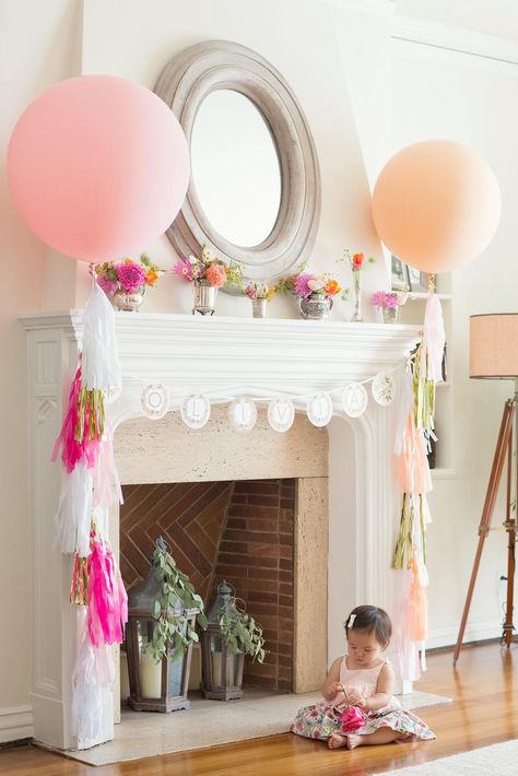 Garden Party First Birthday with the Ultimate Flower Backdrop Garden Party First Birthday, Garden Party Decorations Diy, Kids Gardening Party, Style Me Pretty Living, Garden Party Decorations, Garden Party Birthday, Birthday Photography, Giant Flowers, Kids Party Decorations