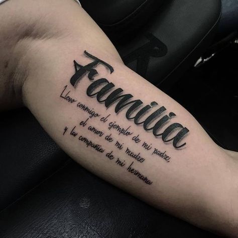 Lindo Frase: Llevo conmigo el ejemplo de mi padre, el amor de mi madre y la compañía de mi hermana Family Tattoos For Men, Bicep Tattoo Men, Inner Arm Tattoos, Inner Bicep Tattoo, Family Tattoo Designs, Bicep Tattoo, Book Tattoo, Family Tattoos, Forearm Tattoo Men