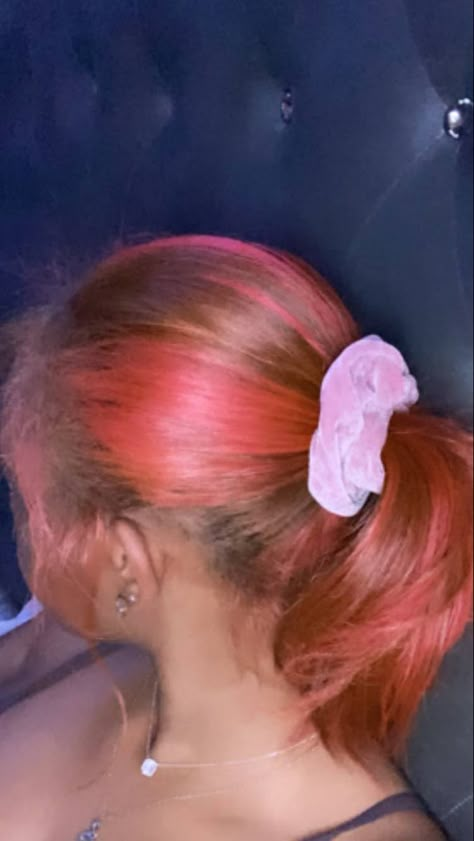 Pink And Blonde Skunk Stripe, Pink And Brown Hair Black Women, Honey Blonde And Pink Hair, Brown Hair With Pink Highlights, Curly Hair Advice, Brown And Pink Hair, Hair Stripes, Pink Blonde Hair, Pink Hair Dye