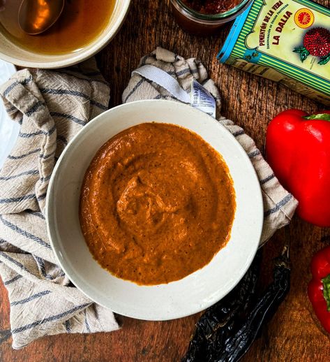 Homemade EASY Harissa Paste Tahini Dip, Harissa Paste, Bean Stew, Event Food, Quinoa Salad, Sweet Potato Fries, Gluten Free Diet, Tomato Paste, Quick Easy Meals