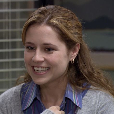 Pam Beesly Icon, Pam Beasley, Jenna Fisher, Pam The Office, Pam Beesly, Jim Pam, Jenna Fischer, Spotify Covers, Dunder Mifflin