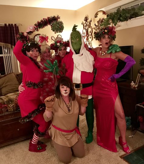 Group Christmas Costumes, Diy Whoville Costumes, Whoville Costumes, Christmas Character Costumes, Christmas Movie Characters, Grinch Characters, Grinch Costumes, Movie Character Costumes, The Grinch Movie