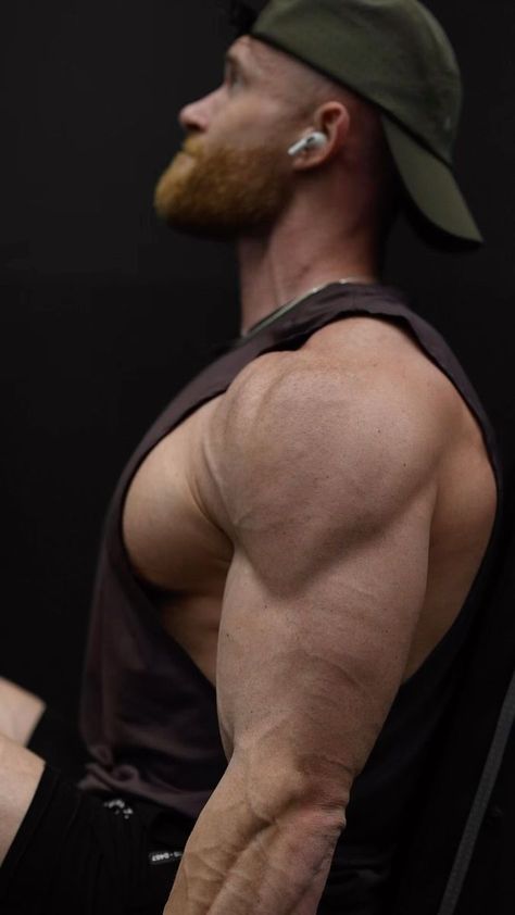 Dumbbell Only Delt Destruction 🧨 Here’s a full shoulder shoulder workout that’ll hit all three of the delts that make up your shoulder @alpha.lion 🦁 Bday sale is still happening. Get 25% off everything with code: PERK Cues ☝🏻 1️⃣ Seated Overhead Press: Set the bench up so it’s one notch back from upright. On the side view make sure your elbows are tracking in front of our shoulders (in the scapular plane). On the eccentric go as deep as you comfortably can and hangout in that stretched posit Best Gym Equipment, Rear Delt, Overhead Press, Workout Results, Body Building Men, Women's Muscle, Fit Couples, Fit Board Workouts, Men's Muscle