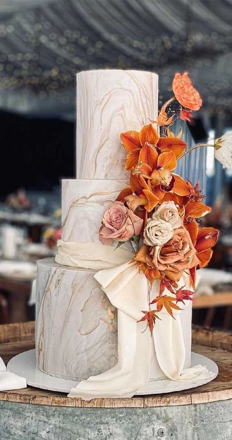 Marble Wedding Cake, Orange Wedding Cake, Wedding Cake Trends, Orange Wedding Themes, Boho Wedding Cake, Burnt Orange Weddings, Traditional Wedding Cake, Marble Wedding, Wedding Themes Fall