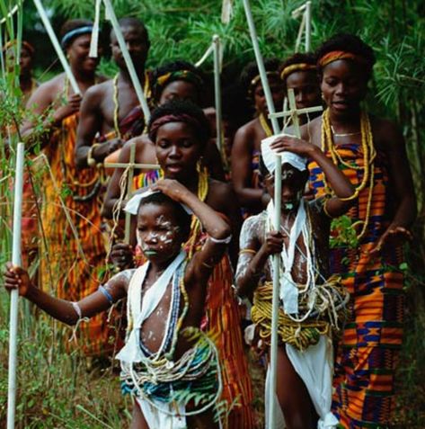 4 Different Tribes of the World: The Unique Versatility and Culture of Distant Countries - HubPages Masai Tribe, Tribes Of The World, Teaching Stem, Ebony Love, African People, Out Of Africa, Cultural Diversity, Africa Fashion, Jesus Pictures