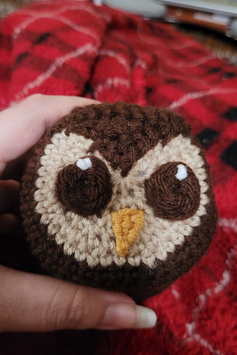 I made a free crochet pattern for Hooty from Owl House. I think he turned out pretty cute but then again I'm biased. Owl House King Crochet Pattern, Owl House Crochet Pattern Free, Crochet Owl House, Owl House Crochet Pattern, Owl House Diy, Owl House Crochet, The Owl House Crochet, Crochet Owl Pattern Free, Owl Crochet Pattern Free