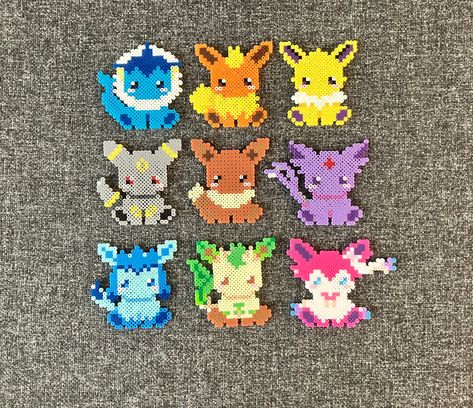 Sylveon Glaceon, Umbreon Espeon, Eevee Cute, 3d Perler Bead, Eevee Evolutions, Beads Ideas, Fuse Beads, Perler Bead Patterns, Bead Patterns